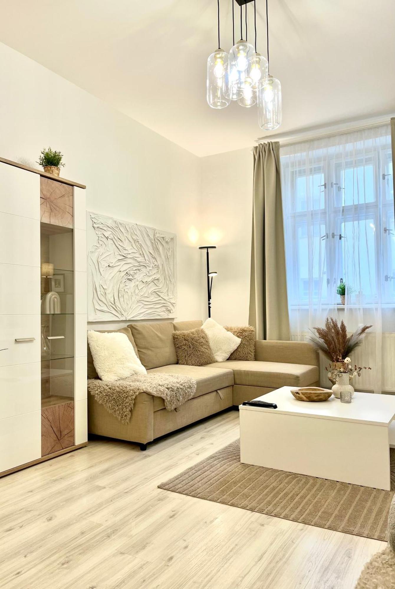 James Bond Apartment Old Town Bratislava Exterior foto