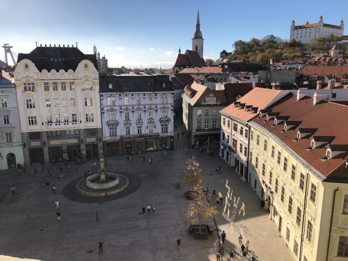 James Bond Apartment Old Town Bratislava Exterior foto